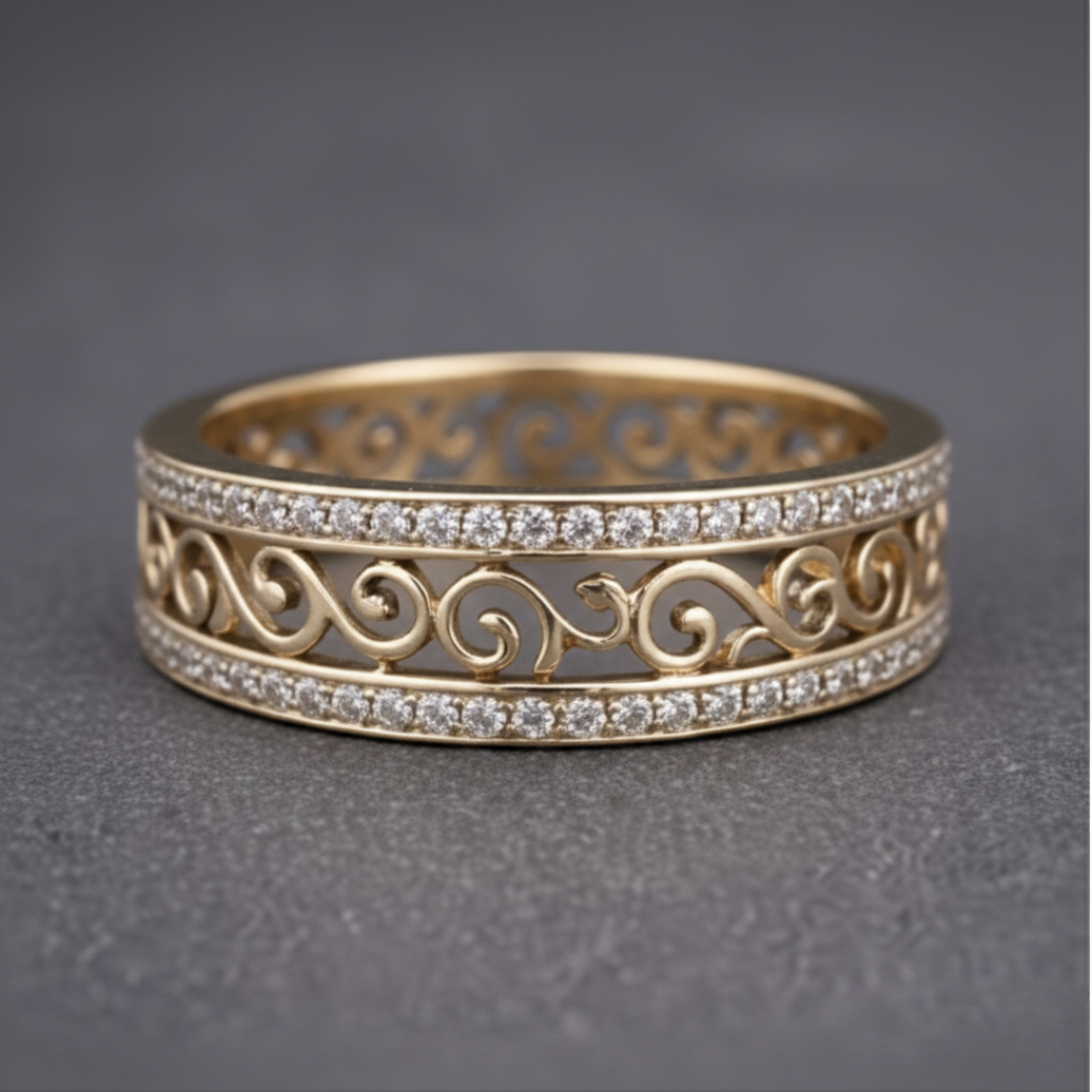 Pavé Edge Gold Luxe Ring