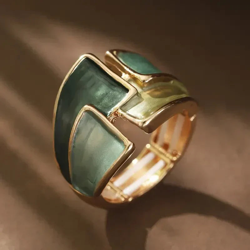 Golden Leafshine Ring