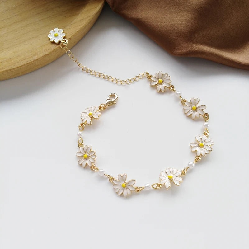 Vintage Pearl Gold White Flower Bracelet