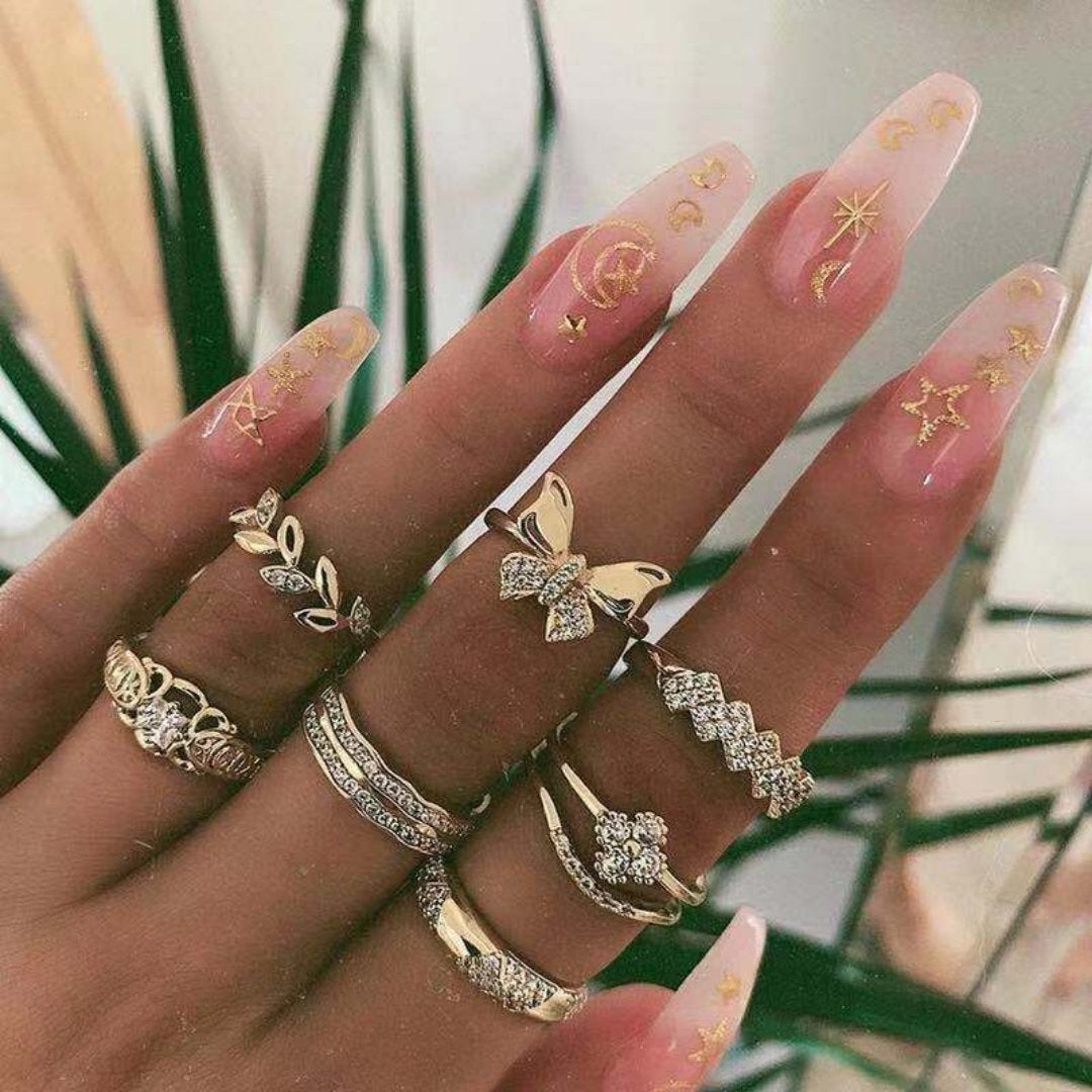 Unique package with 8 to 12 rings