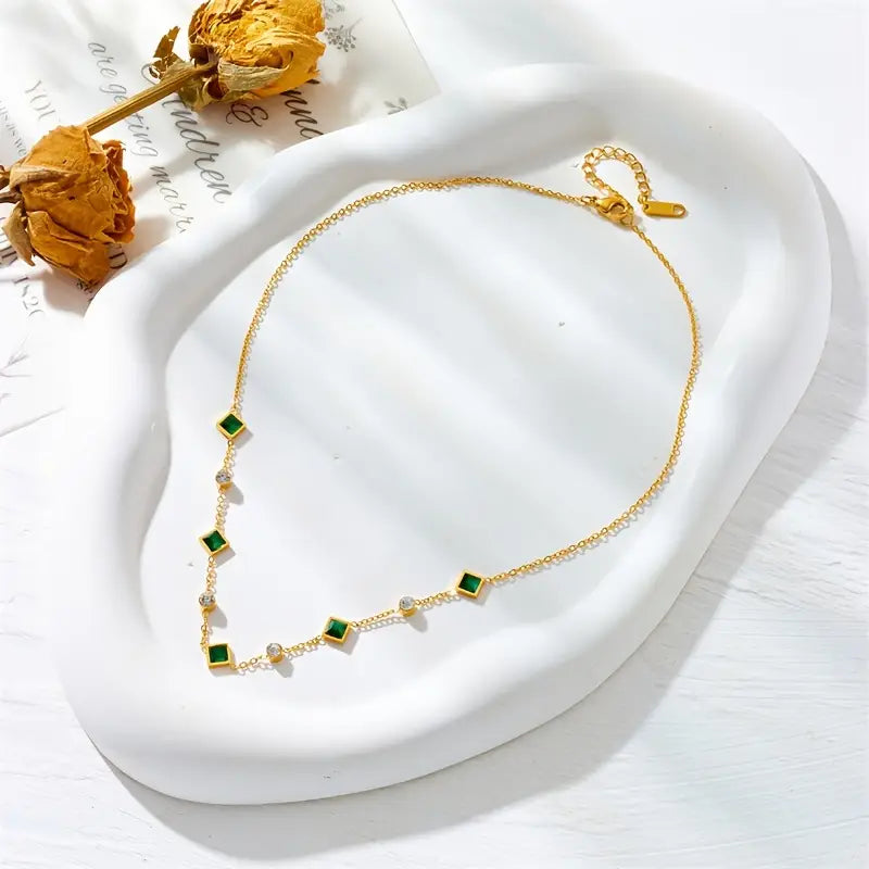 Amelisse Necklace