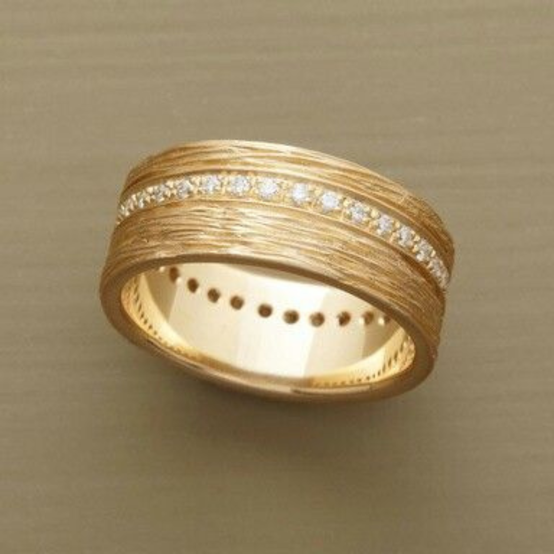 Vintage Ring in Fine Gold