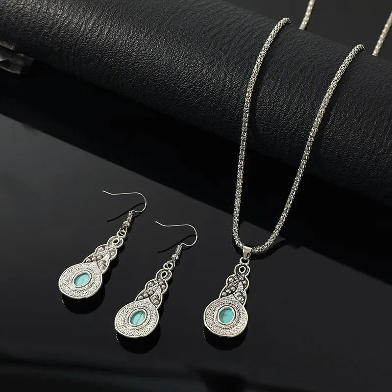 Vintage Turquoise Stones Jewellery Set